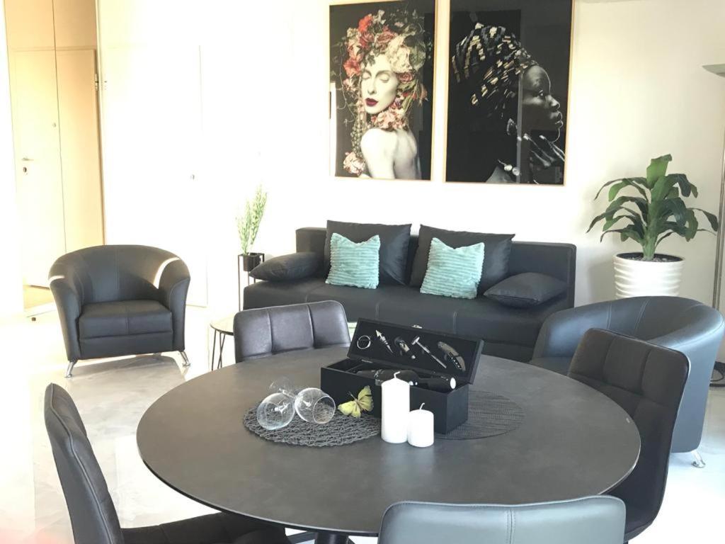 Hedonist-Luxury 2 Bedroom Apartment With Private Hot Tub, Garden And Free Parking Трогир Екстериор снимка