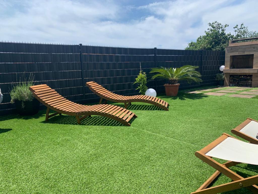 Hedonist-Luxury 2 Bedroom Apartment With Private Hot Tub, Garden And Free Parking Трогир Екстериор снимка